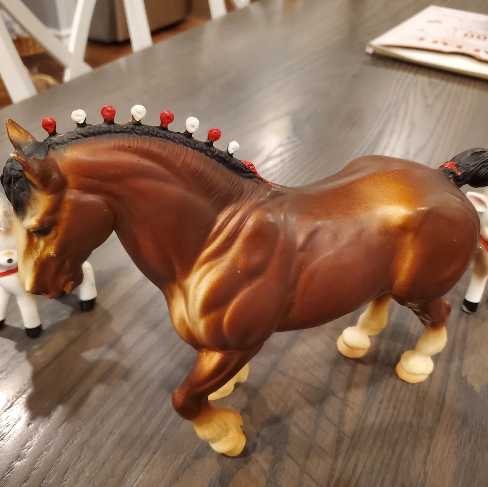 Beautiful Vintage Breyer Clydesdale Stallion With Red and White Bobs 70's -80's - Picture 2 of 12